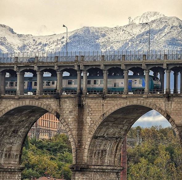 @rinaudobruno per questo splendido scorcio di #Cuneo e delle nostre #montagne 📸 Selezionato da @ileinthecloud