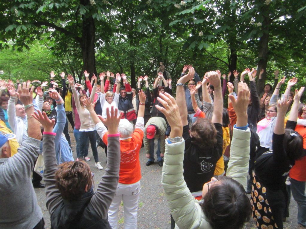 Yoga della Risata L'Orto delle Arti 1 