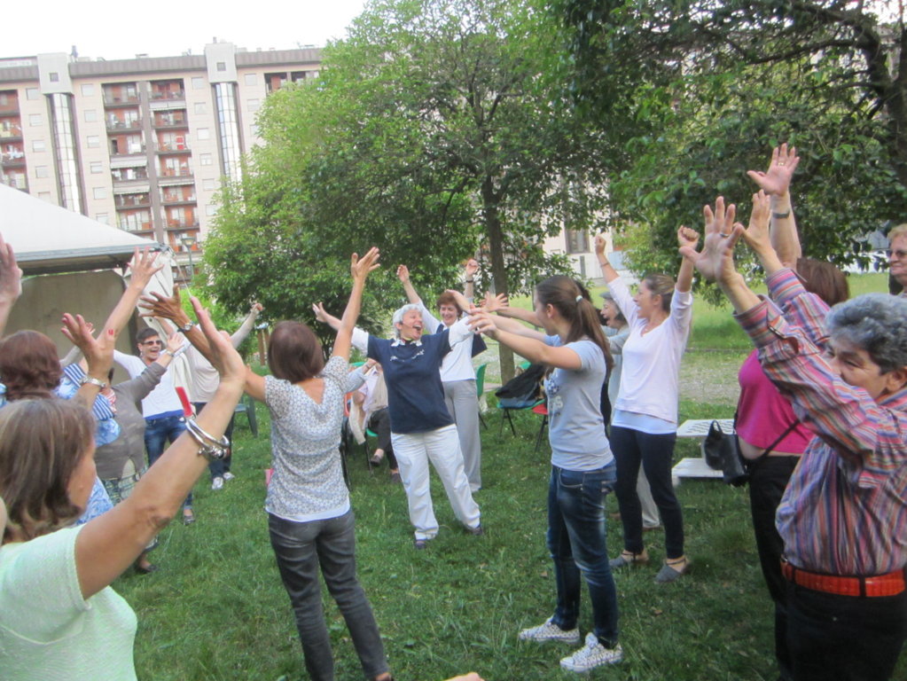 Yoga della Risata L'Orto delle Arti 2 